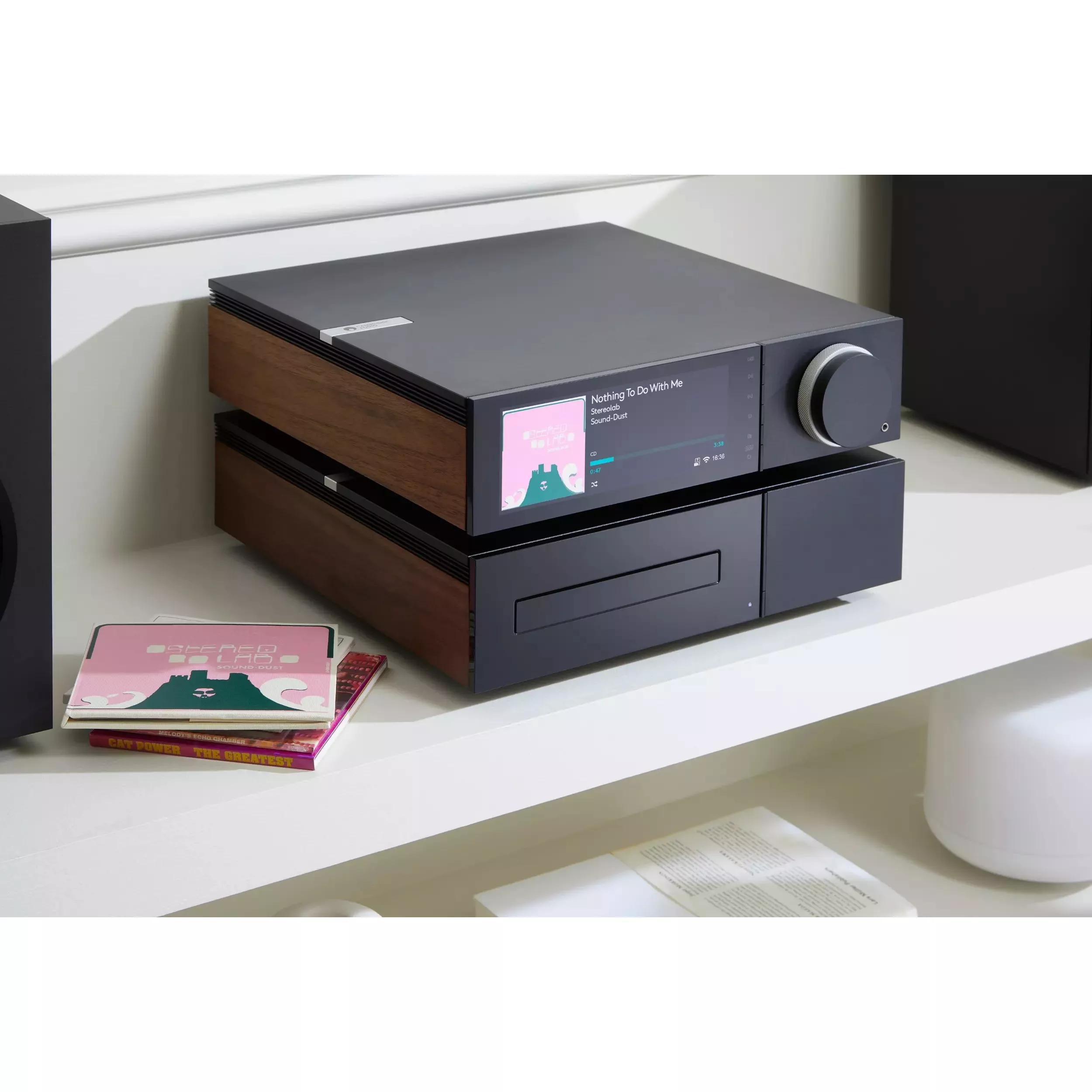 Cambridge CD player black ambience 
