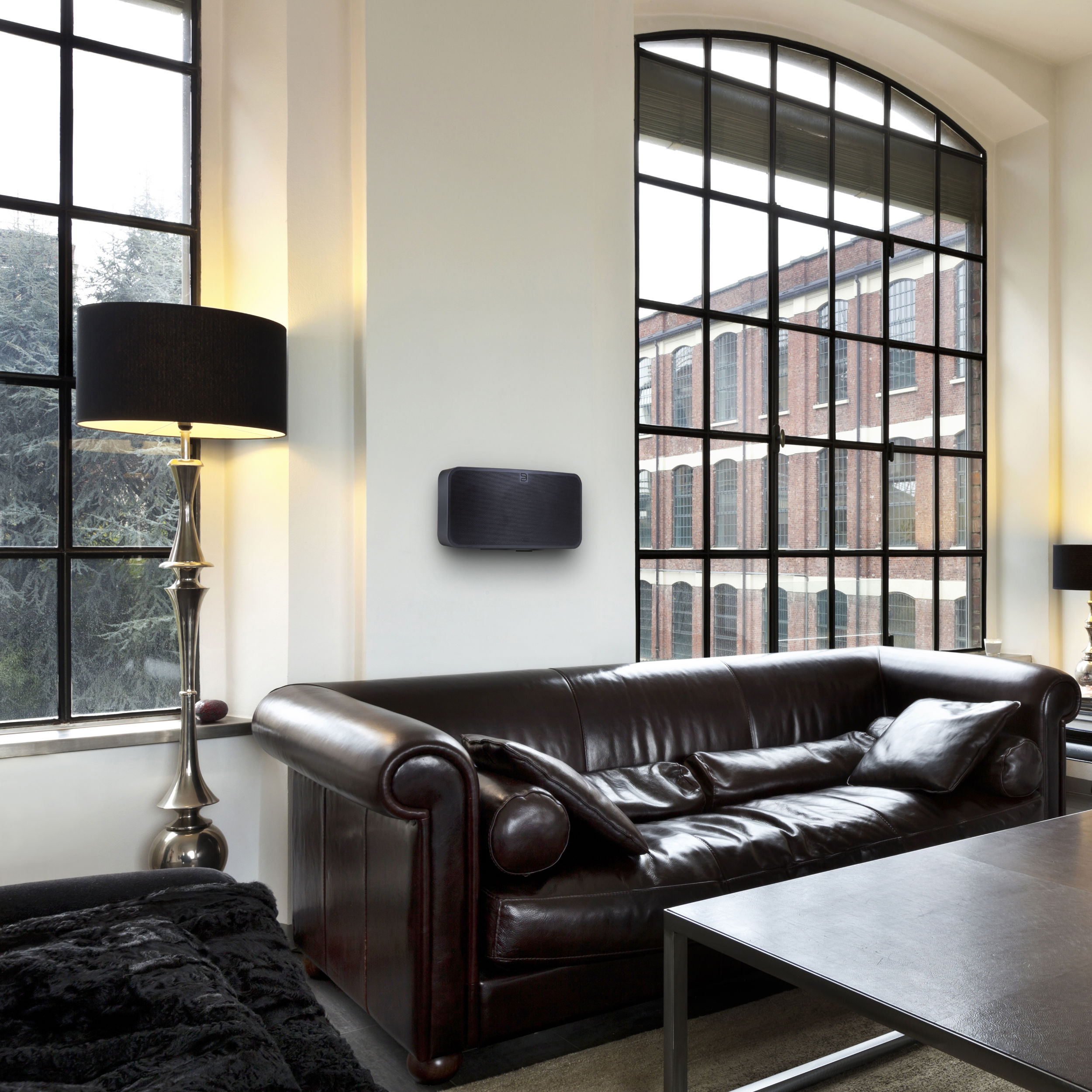 Bluesound Wandhalter WM200 schwarz Ambiente Bluesound Wandhalter WM200 schwarz Ambiente