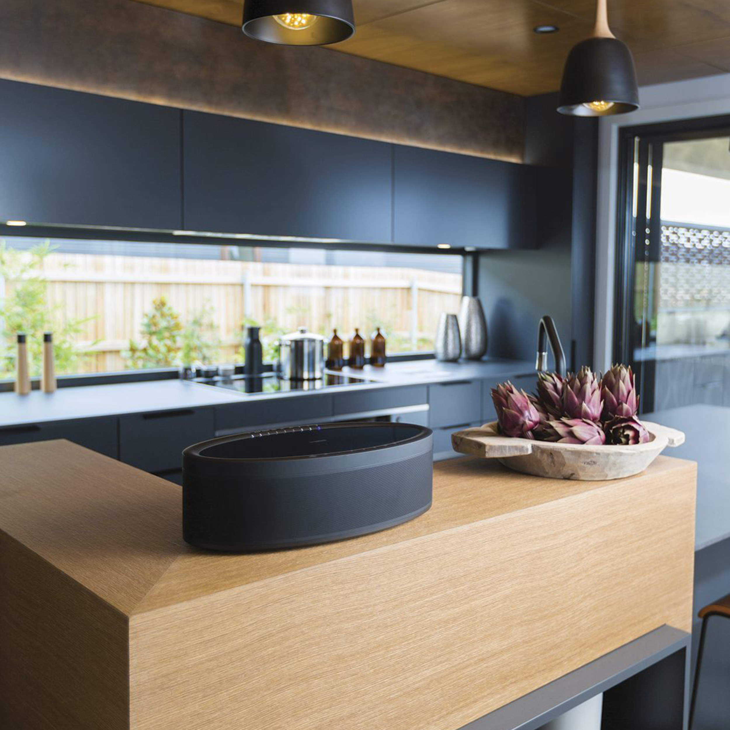 Yamaha network speaker MusicCast 50 black ambience Yamaha network speaker MusicCast 50 black ambience