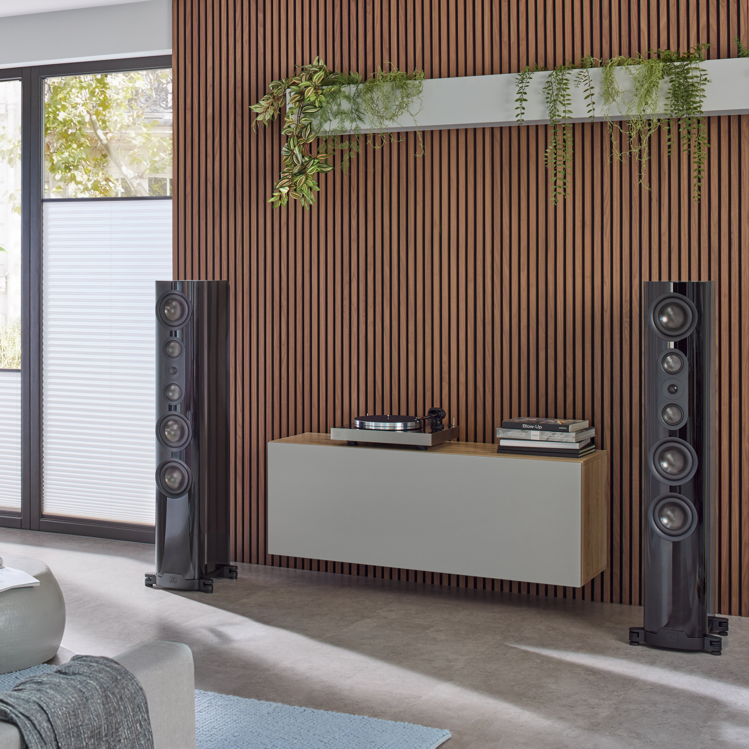 nuVero nova 14 Schwarz Ambiente