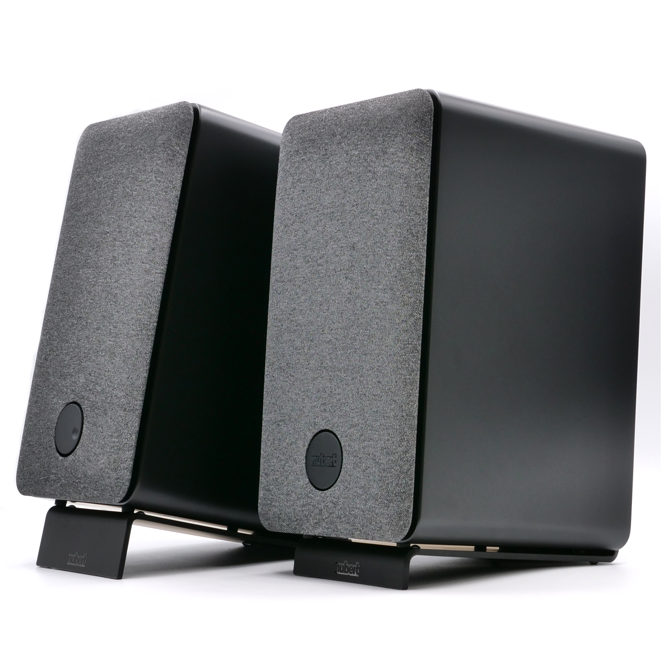 nuBase NB4 schwarz nuBase NB4 schwarz
