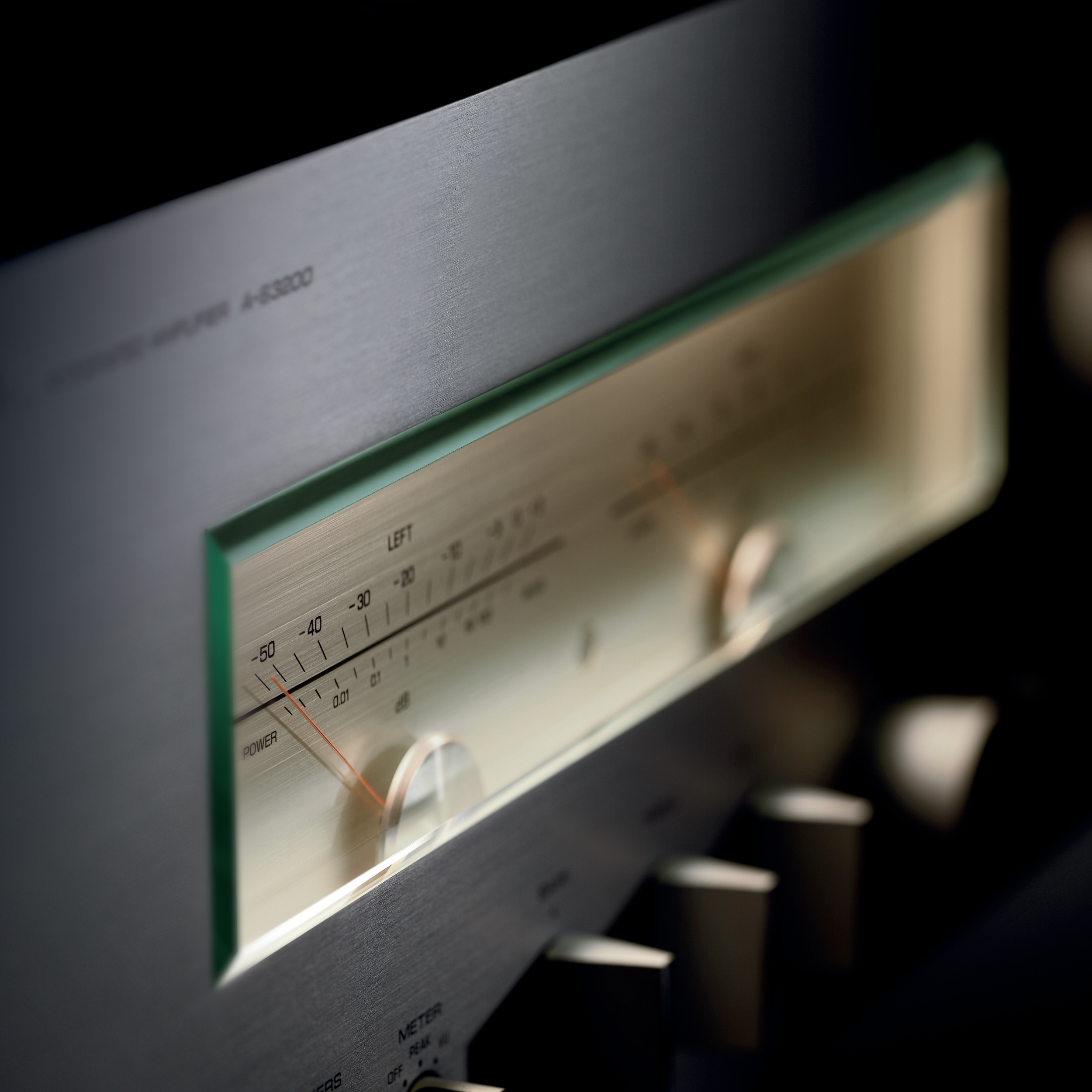 Yamaha A-S3200 Stereo Verstärker Detail Vorderseite  Yamaha A-S3200 Stereo Verstärker Detail Vorderseite