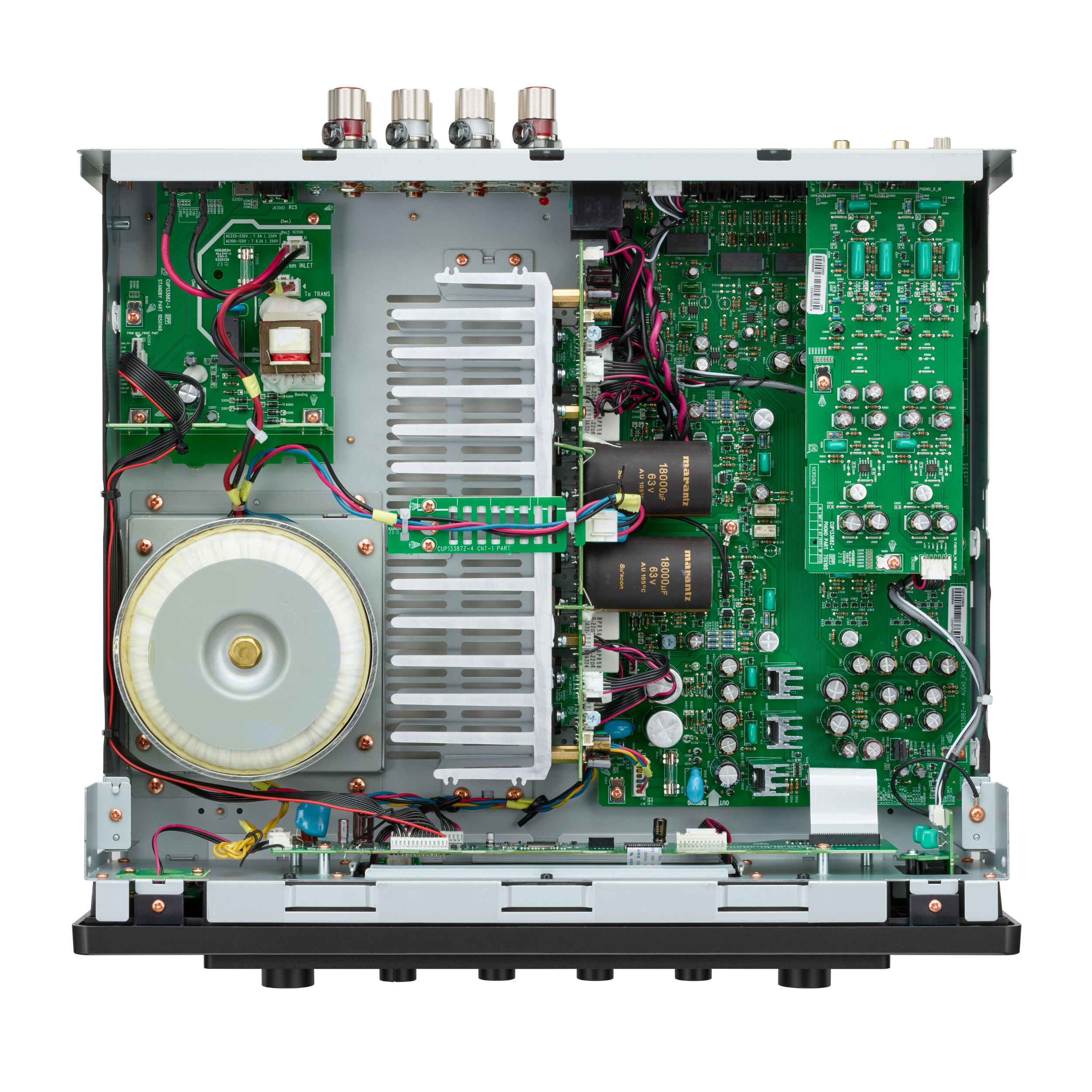 Marantz Model 50 Stereo Verstärker in schwarz Innenraum  Marantz Model 50 Stereo Verstärker in schwarz Innenraum