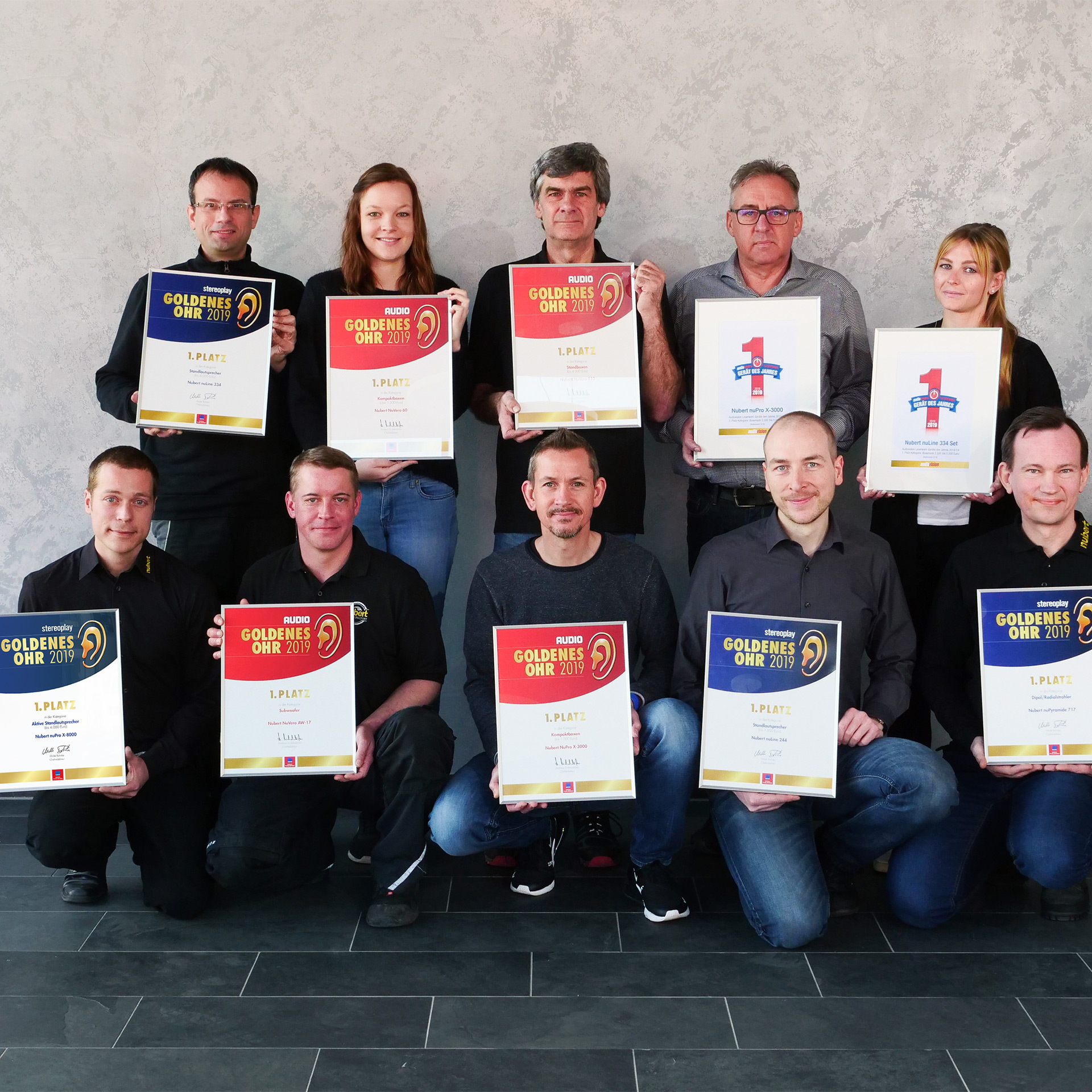 Mitarbeiter Gruppenbild Mitarbeiter Gruppenbild