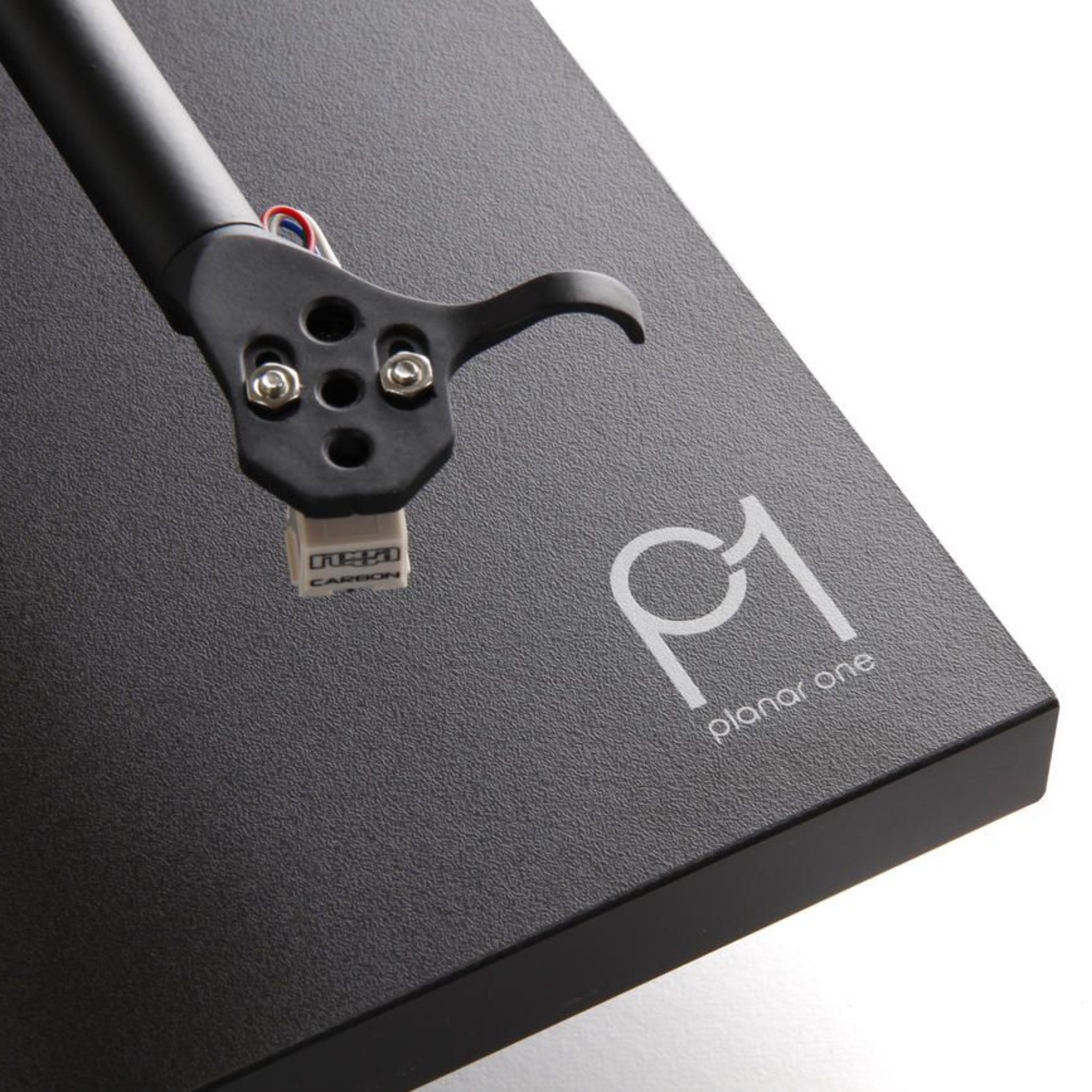 Rega Plattenspieler Planar 1 in Schwarz Detail Rega Plattenspieler Planar 1 in Schwarz Detail