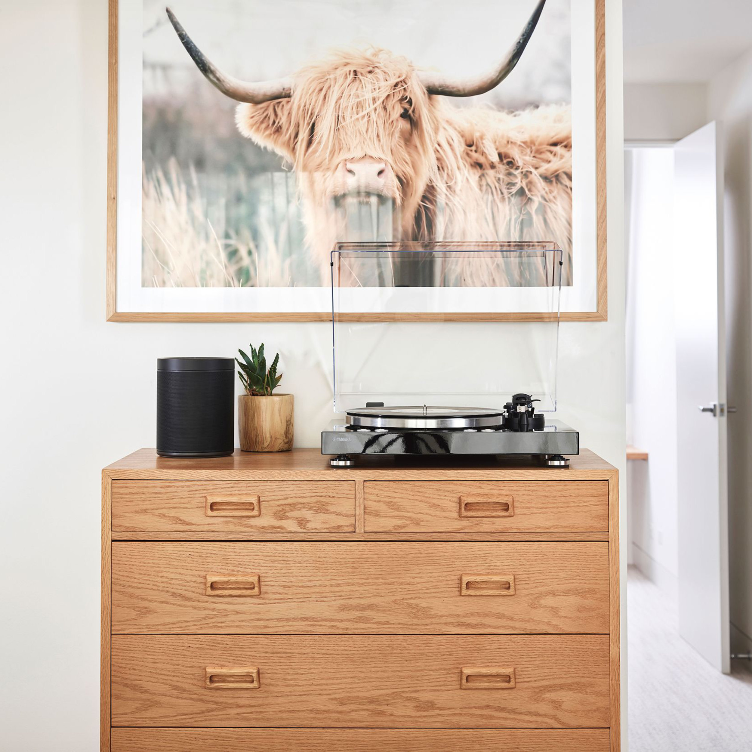 Yamaha record player TT-N503 black ambience Yamaha record player TT-N503 black ambience