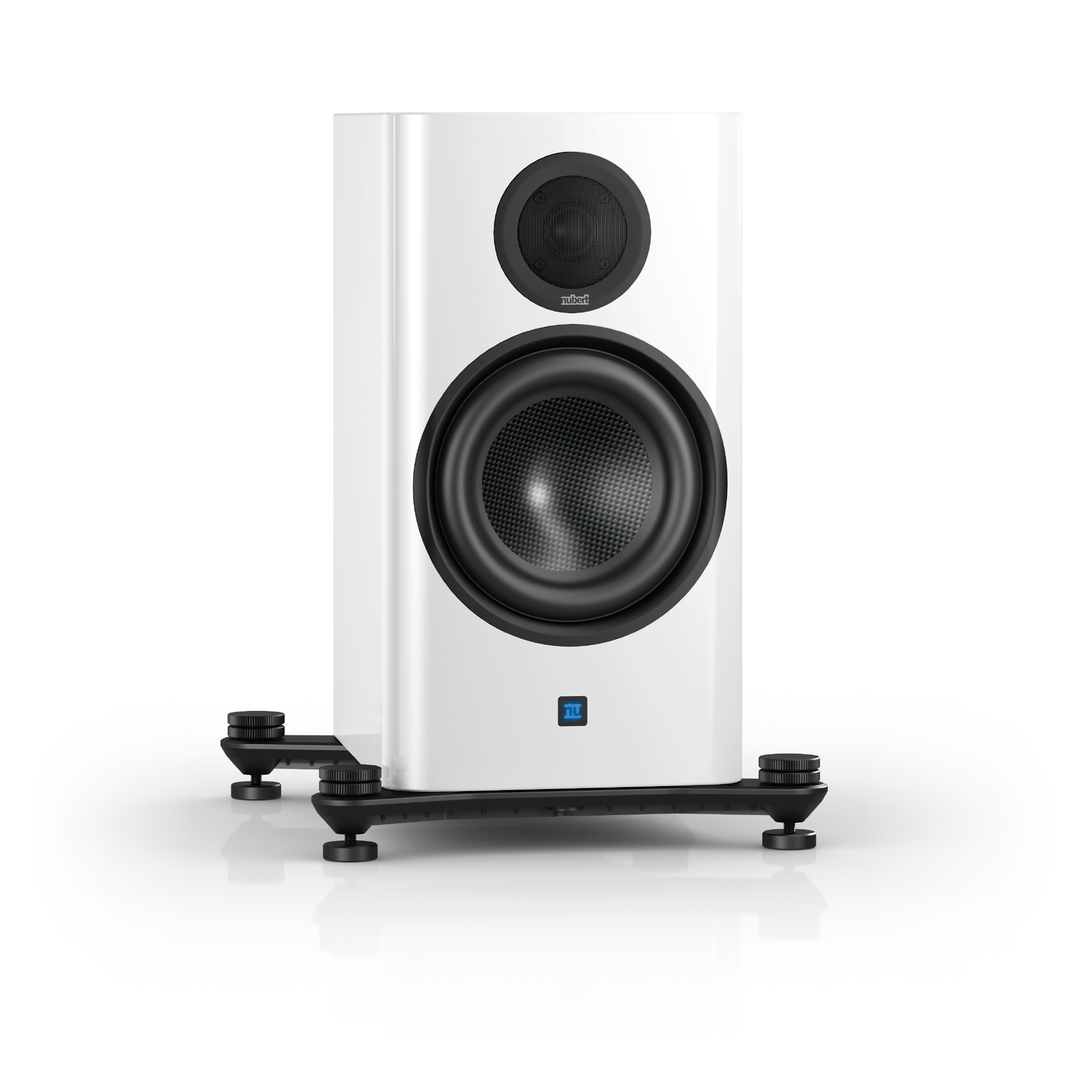 nuZeo 4 Front White nuZeo 4 Front White