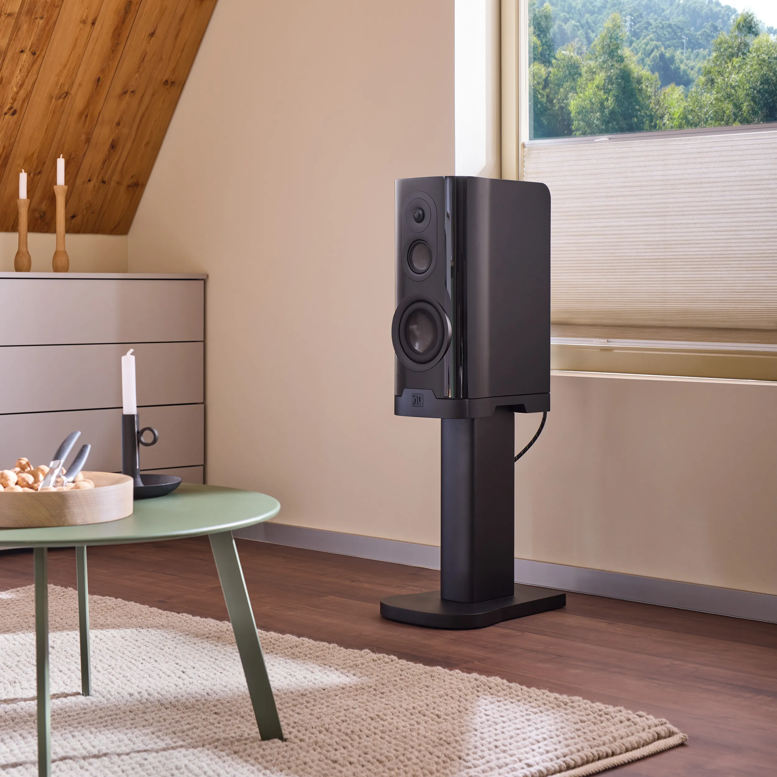 nuVero nova 9 in Schwarz