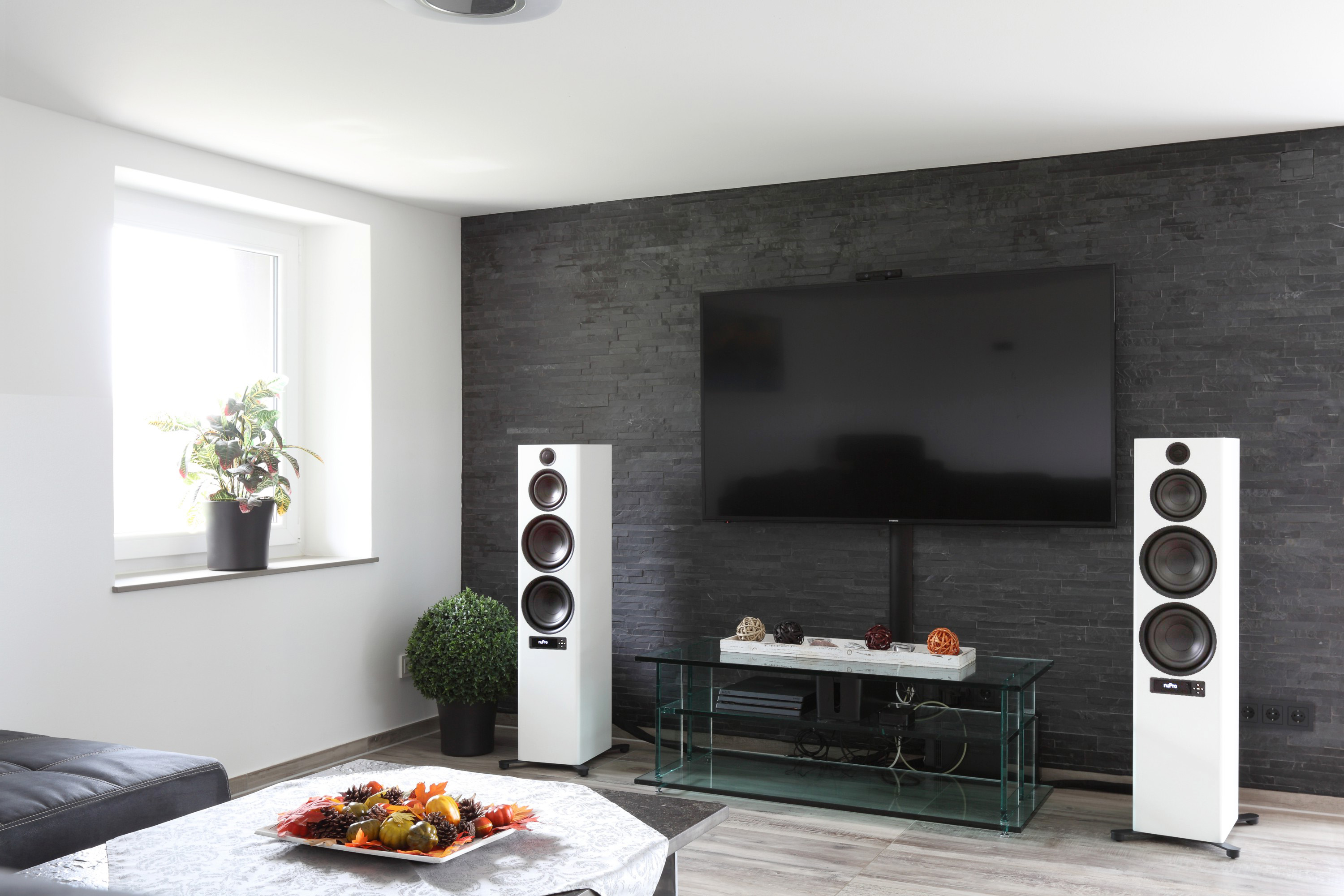 nuPro XS-8000 RC nuPro X 8000 in Weiß Ambiente