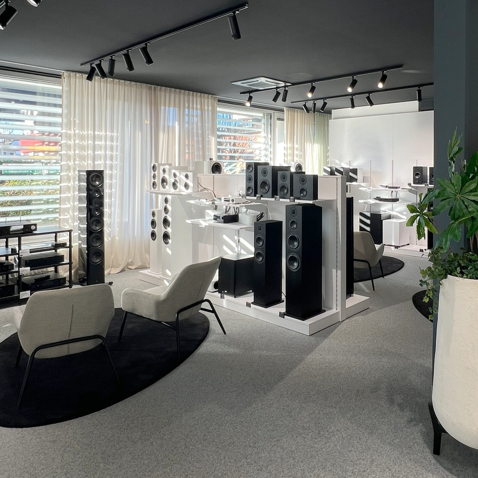 Standort Salzburg nuaudiostore Standort Salzburg nuaudiostore