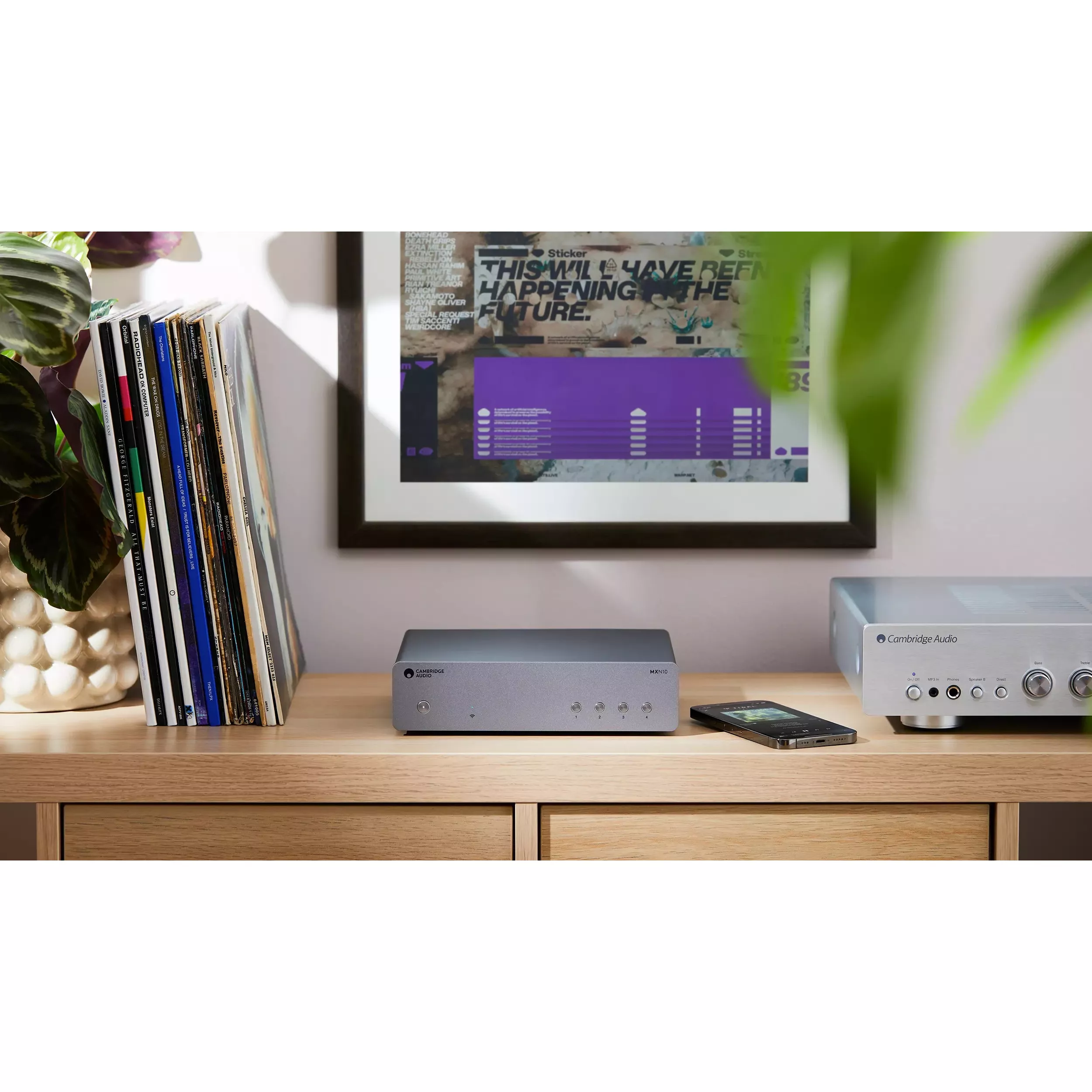 Cambridge Netzwerkplayer grau Vorderseite Ambiente