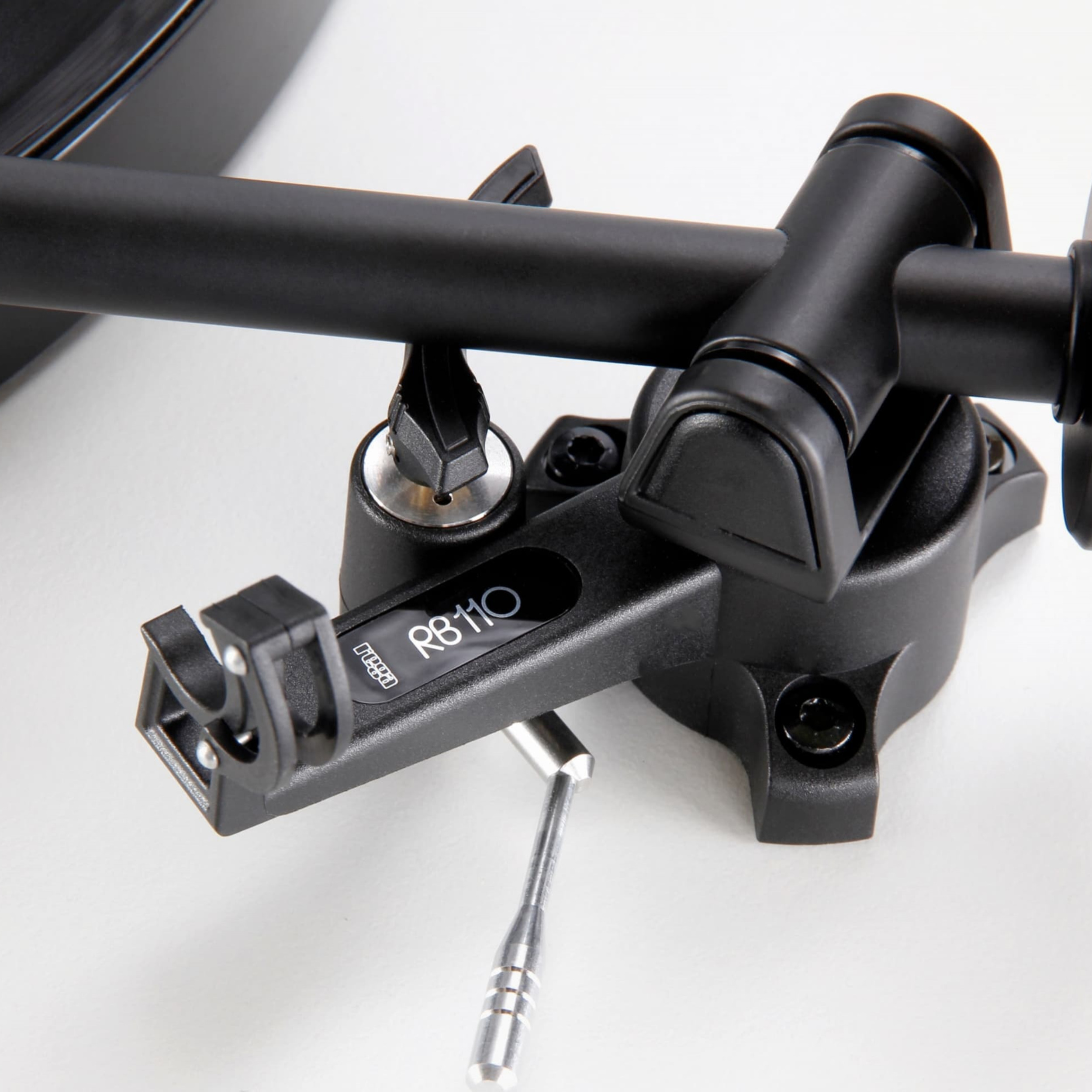 Rega record player Planar 1 white detail picture Rega record player Planar 1 white detail picture